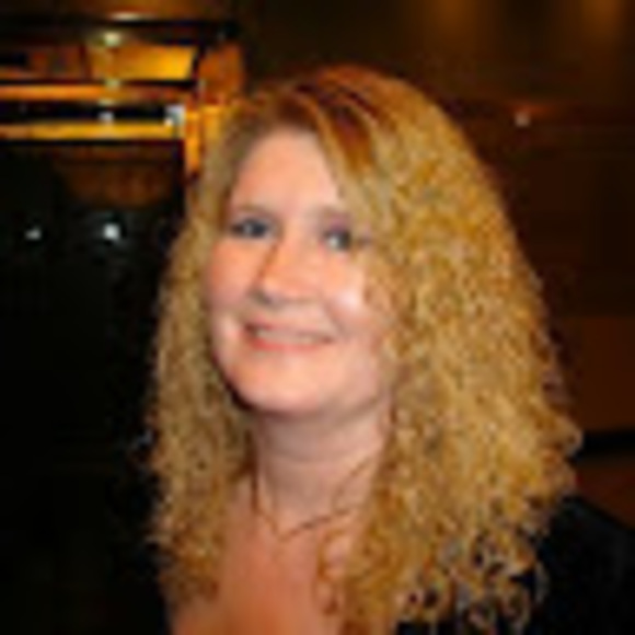 Meet your Posher, Stacy - Picture 1 of 1